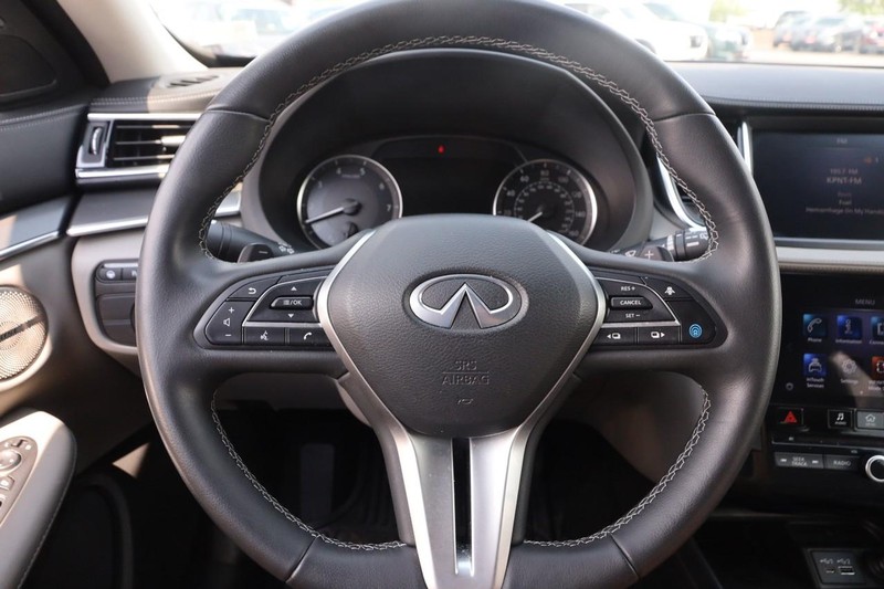 INFINITI QX50 Vehicle Image 12