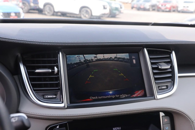 INFINITI QX50 Vehicle Image 18