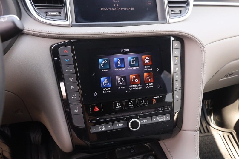 INFINITI QX50 Vehicle Image 19