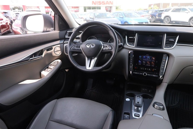 INFINITI QX50 Vehicle Image 24