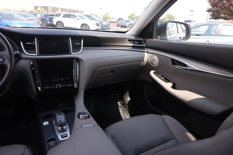 INFINITI QX50 Vehicle Image 27