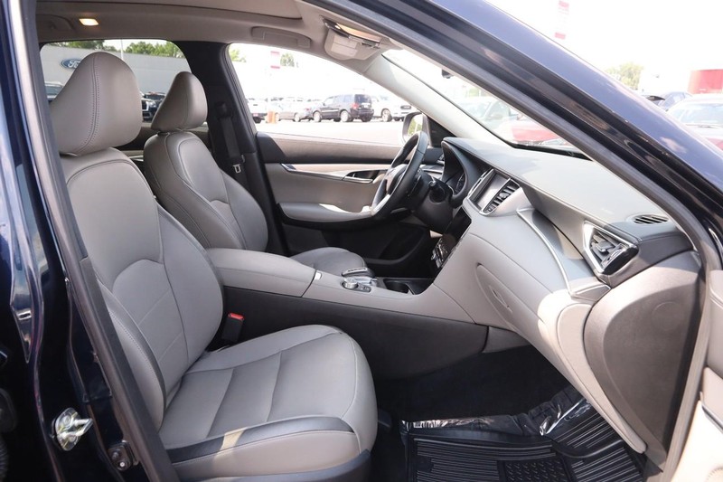 INFINITI QX50 Vehicle Image 28