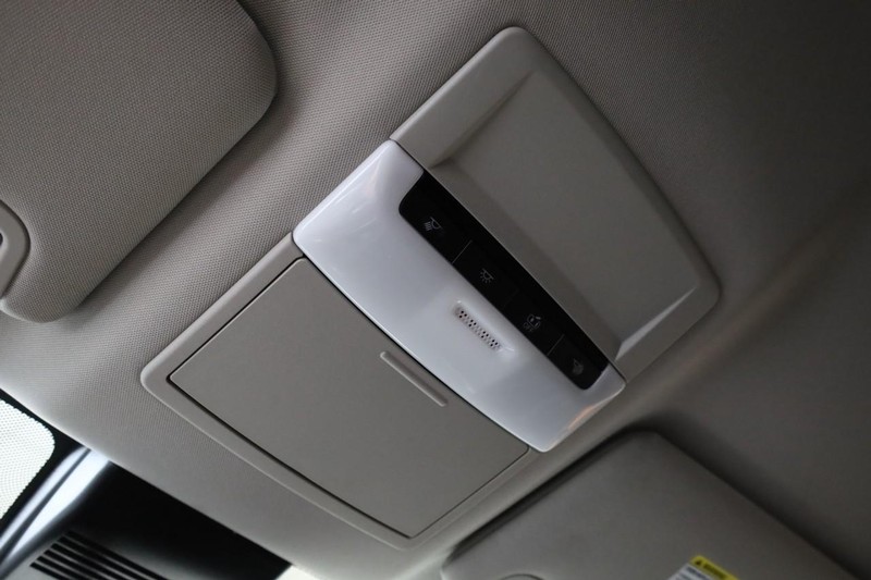Nissan Altima Vehicle Image 14