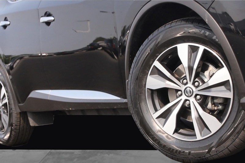 Nissan Murano Vehicle Image 03