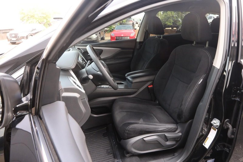 Nissan Murano Vehicle Image 08