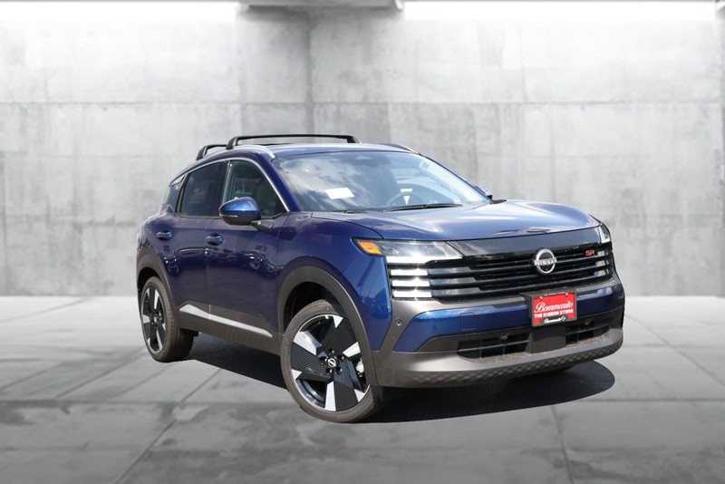 Nissan Kicks Vehicle Image 02
