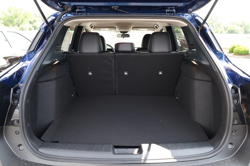Nissan Kicks Vehicle Image 07