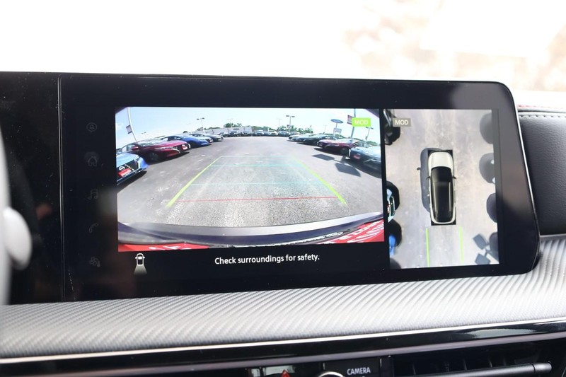 Nissan Kicks Vehicle Image 14