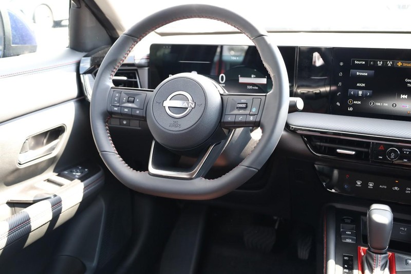 Nissan Kicks Vehicle Image 26