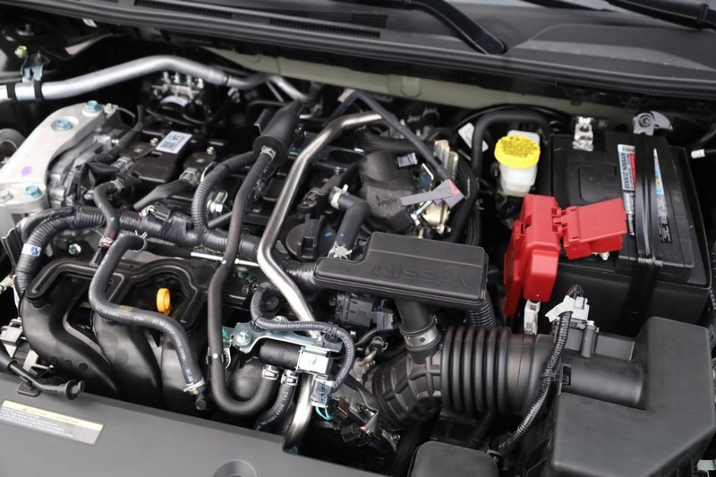 Nissan Sentra Vehicle Image 25