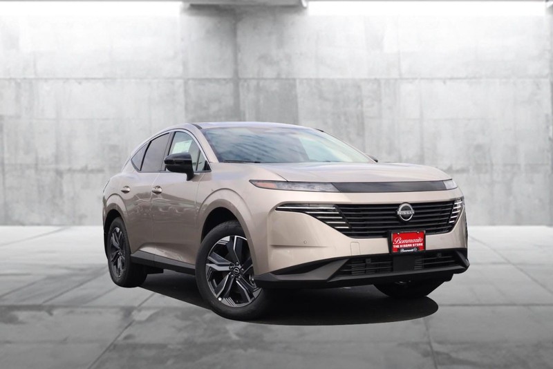 Nissan Murano Vehicle Image 02