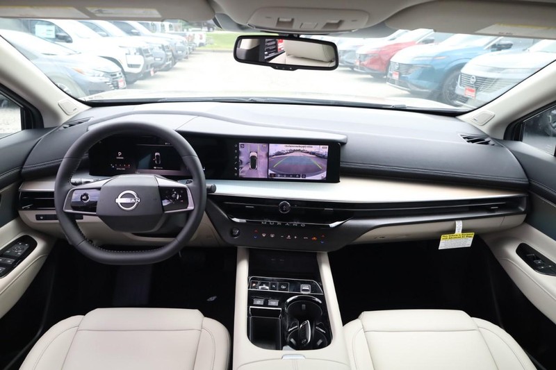 Nissan Murano Vehicle Image 10