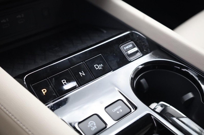 Nissan Murano Vehicle Image 24