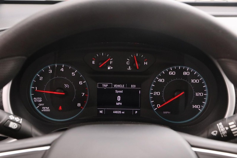 Chevrolet Malibu Vehicle Image 13
