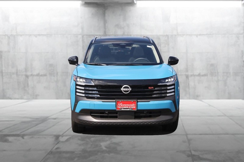 Nissan Kicks Vehicle Image 04