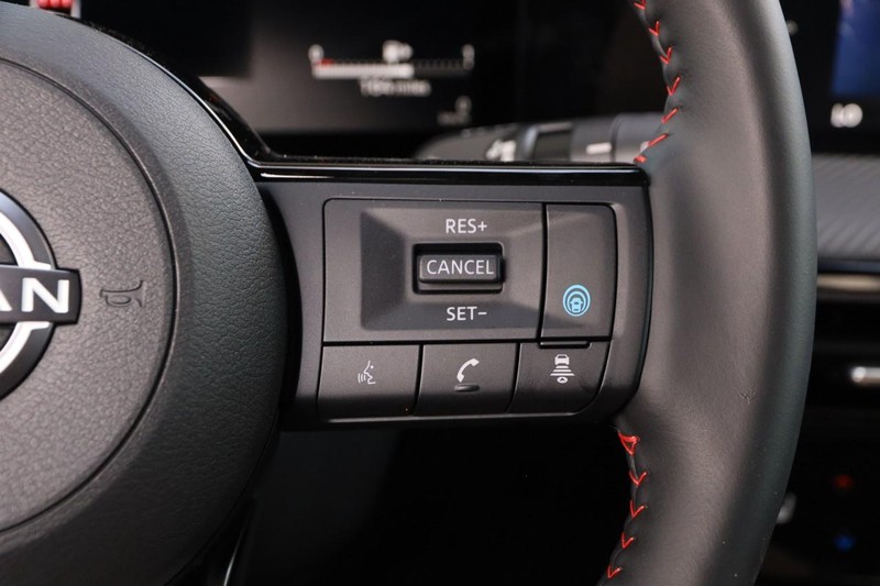 Nissan Kicks Vehicle Image 13