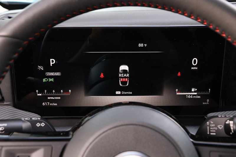 Nissan Kicks Vehicle Image 14