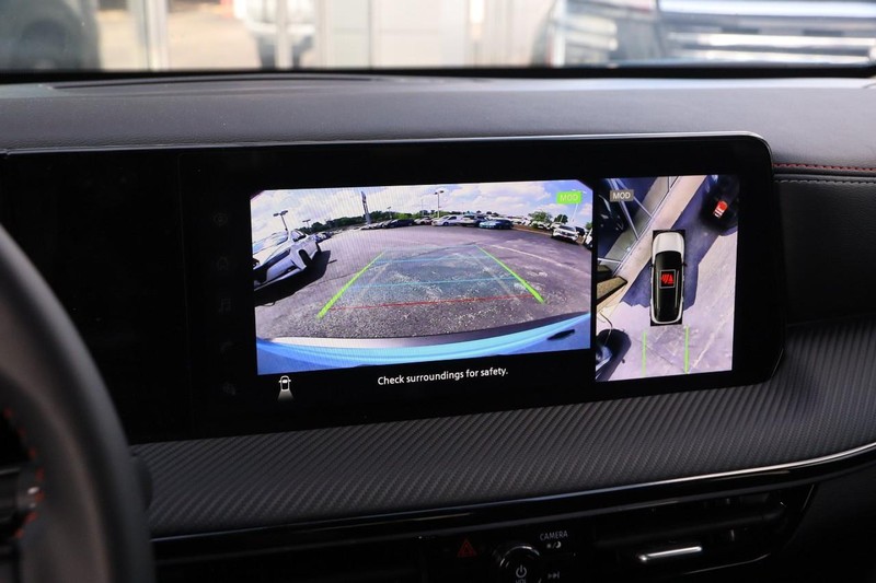 Nissan Kicks Vehicle Image 16