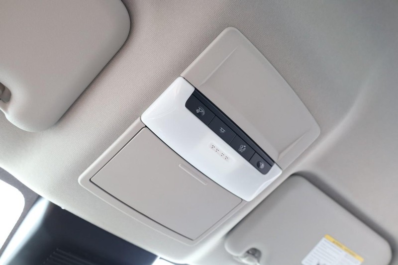 Nissan Sentra Vehicle Image 17