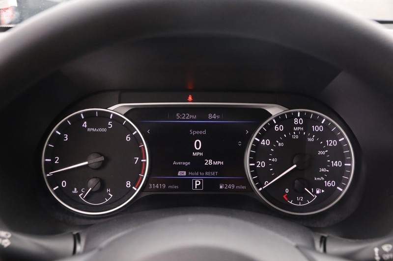 Nissan Sentra Vehicle Image 13