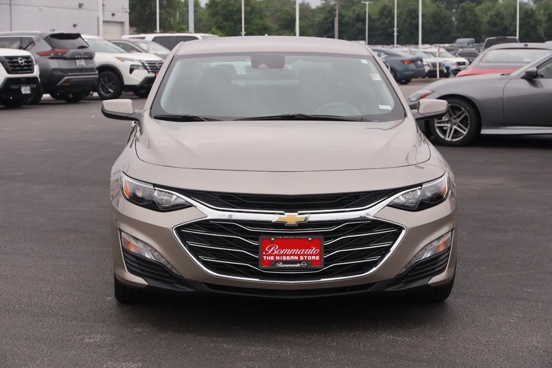 Chevrolet Malibu Vehicle Image 03