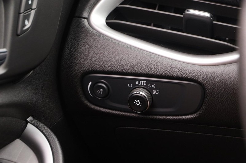 Chevrolet Malibu Vehicle Image 17