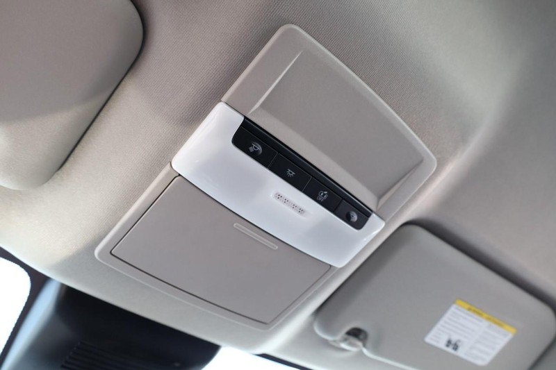 Nissan Sentra Vehicle Image 17