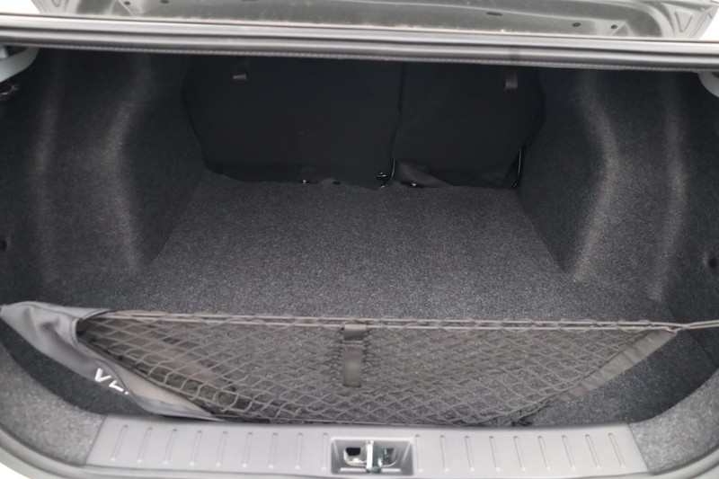 Nissan Versa Vehicle Image 25