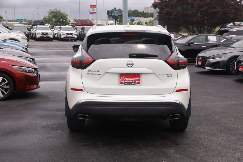 Nissan Murano Vehicle Image 06