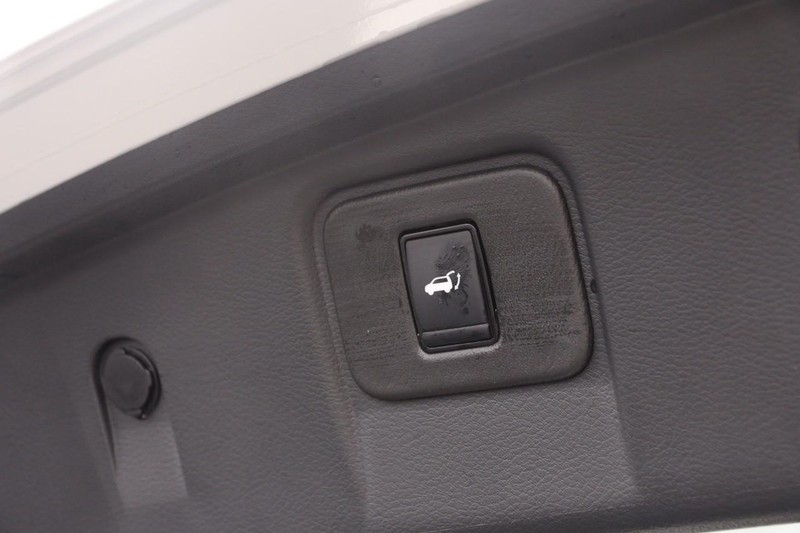 Nissan Murano Vehicle Image 08