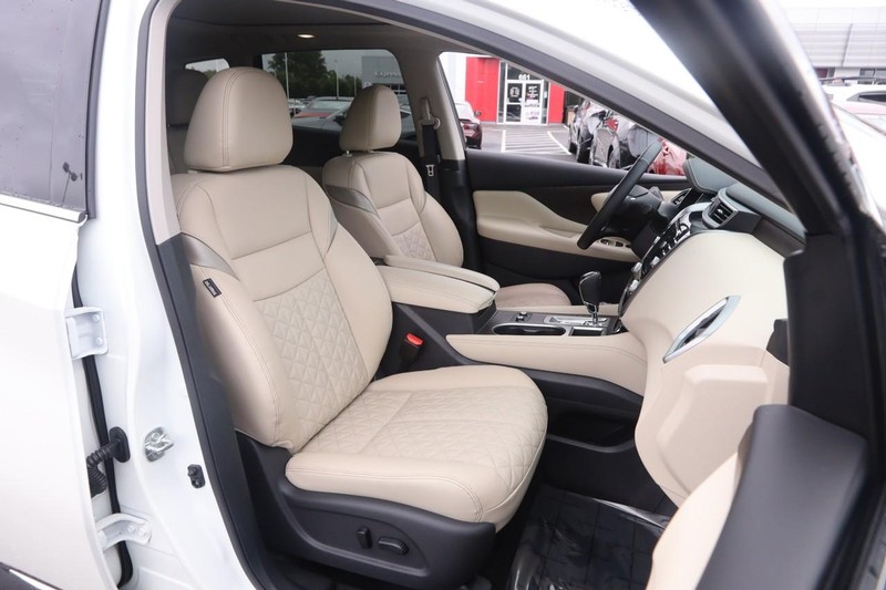 Nissan Murano Vehicle Image 27