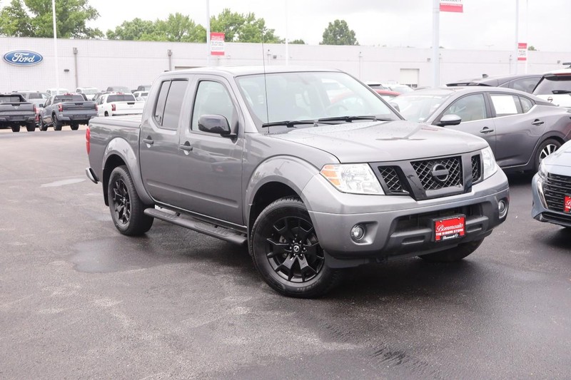 Nissan Frontier Vehicle Image 02