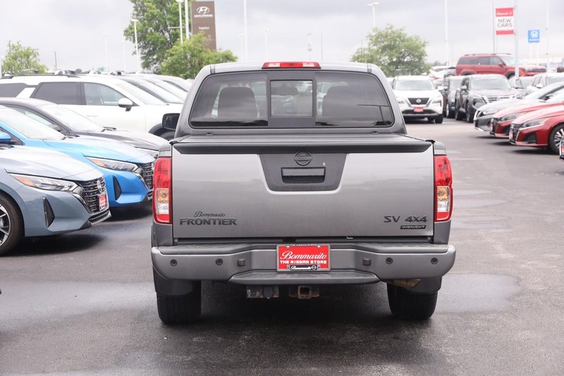 Nissan Frontier Vehicle Image 06