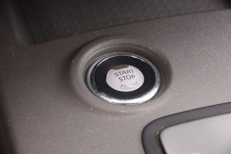 Nissan Frontier Vehicle Image 14