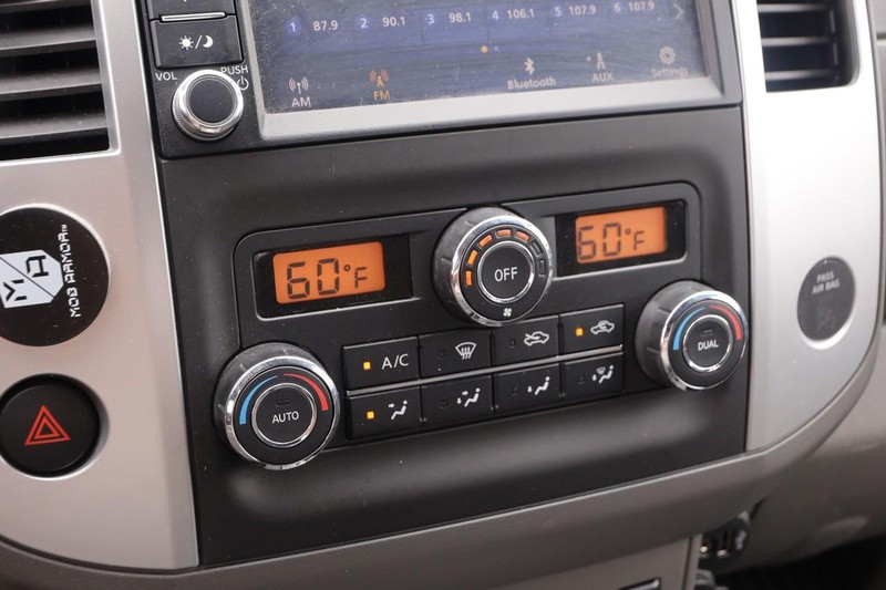 Nissan Frontier Vehicle Image 17