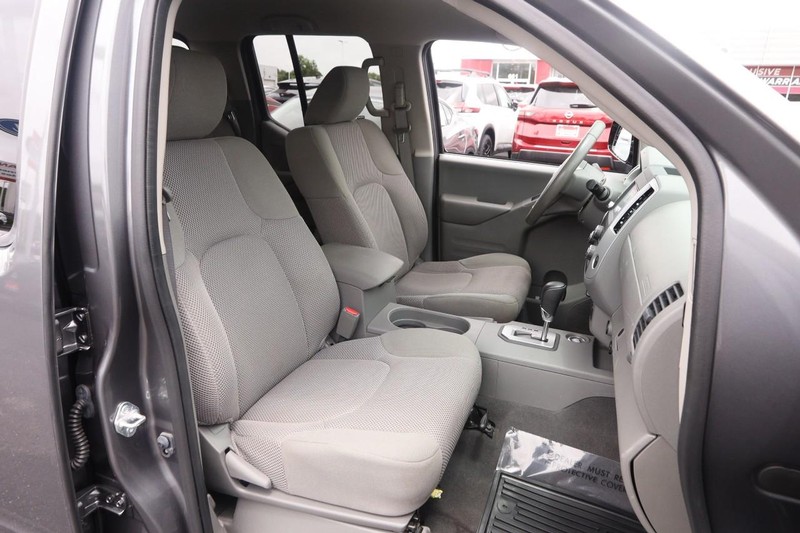 Nissan Frontier Vehicle Image 25