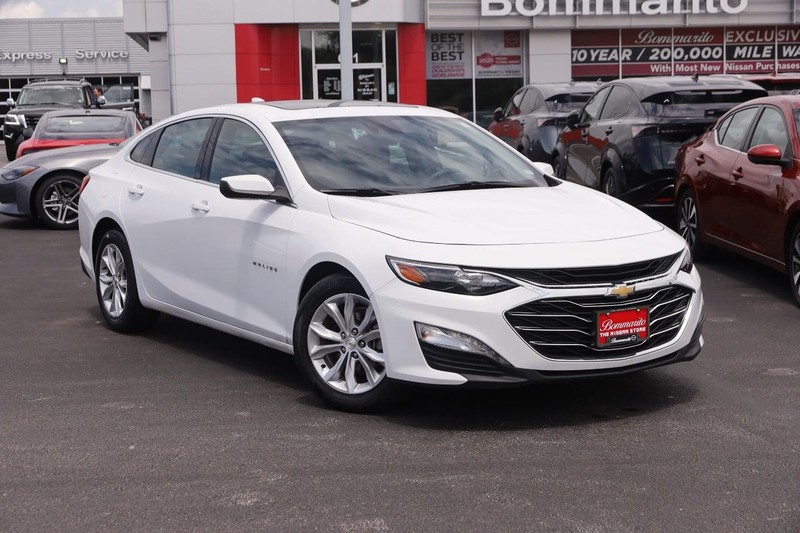 Chevrolet Malibu Vehicle Image 02