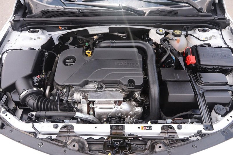 Chevrolet Malibu Vehicle Image 25