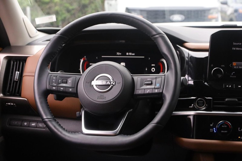 Nissan Pathfinder Vehicle Image 25