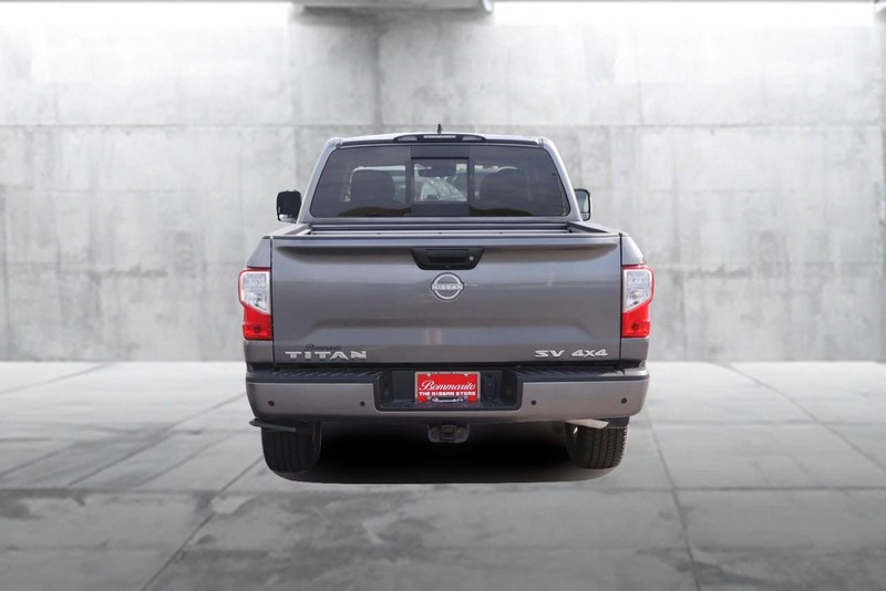 Nissan Titan Vehicle Image 06