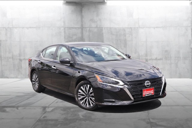 Used 2024 Nissan Altima SV with VIN 1N4BL4DV1RN414195 for sale in Hazelwood, MO