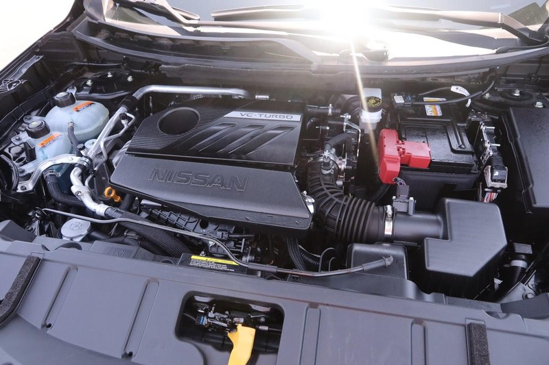 Nissan Rogue Vehicle Image 26
