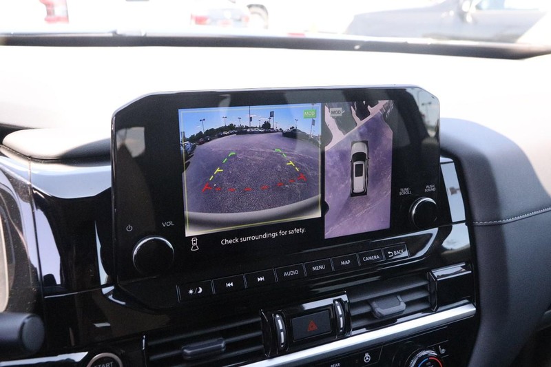 Nissan Pathfinder Vehicle Image 19