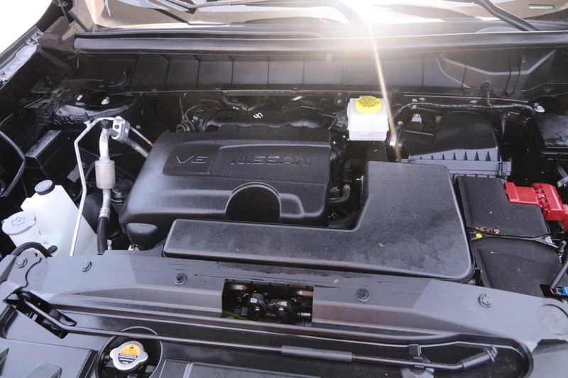 Nissan Pathfinder Vehicle Image 30