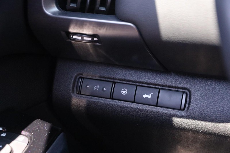 Nissan Pathfinder Vehicle Image 21