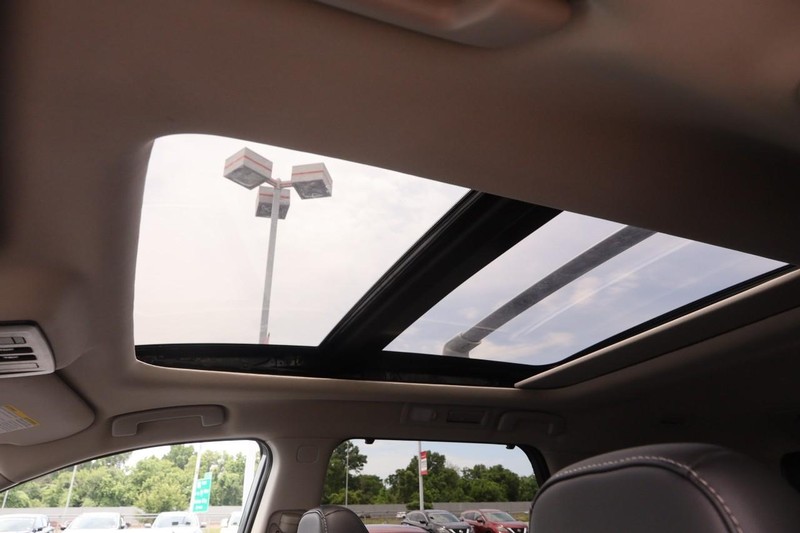 Nissan Pathfinder Vehicle Image 09