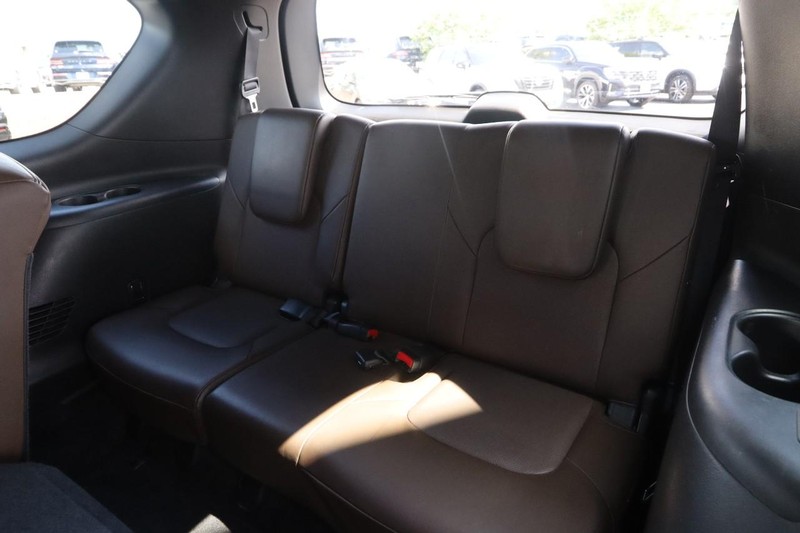Nissan Armada Vehicle Image 12