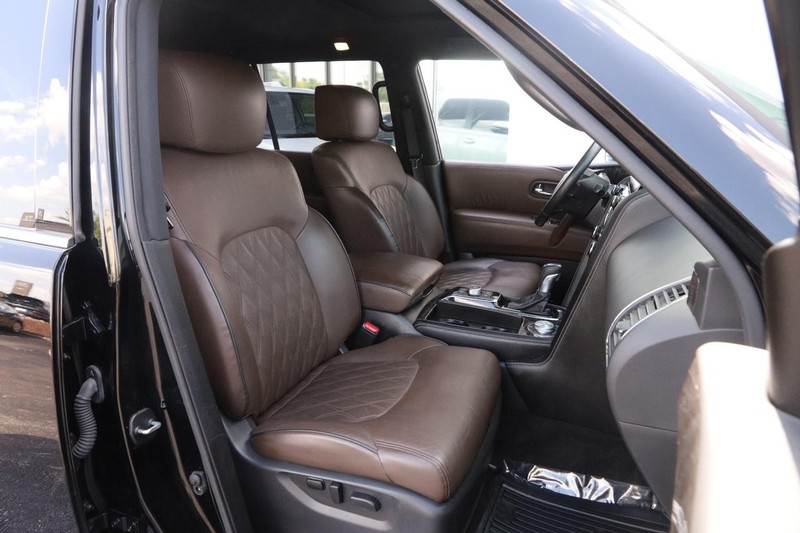 Nissan Armada Vehicle Image 29