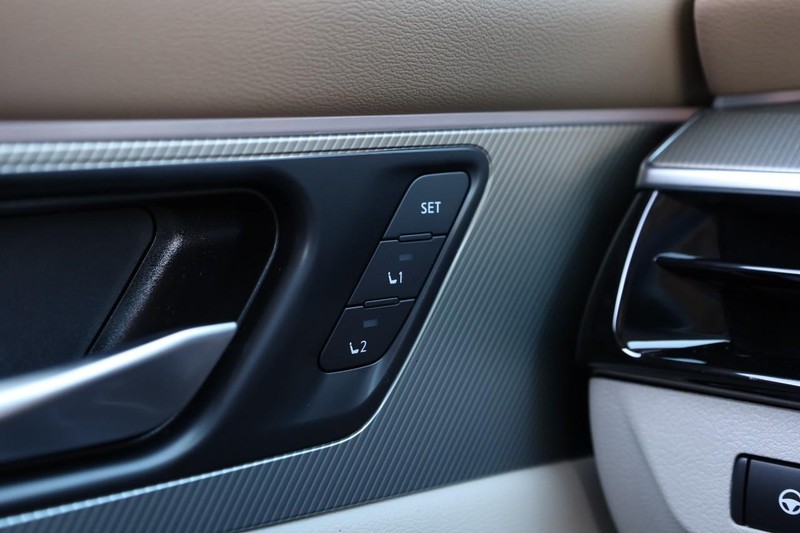 Nissan Murano Vehicle Image 23