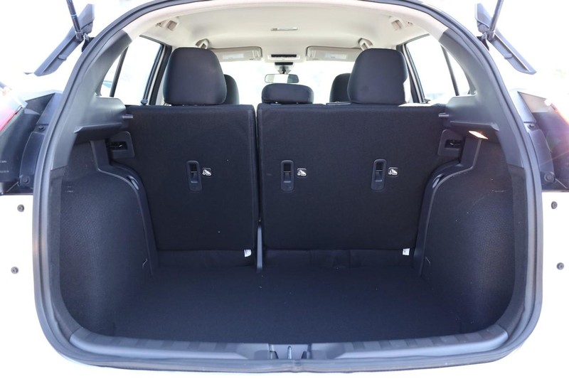 Nissan Kicks Play Vehicle Image 07